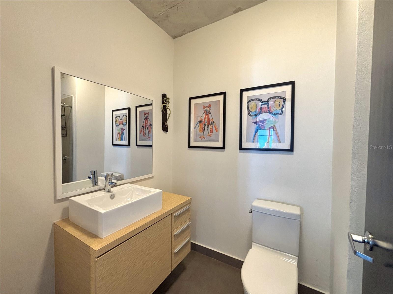 ATLANTIS CONDOMINIUM - Residential Lease