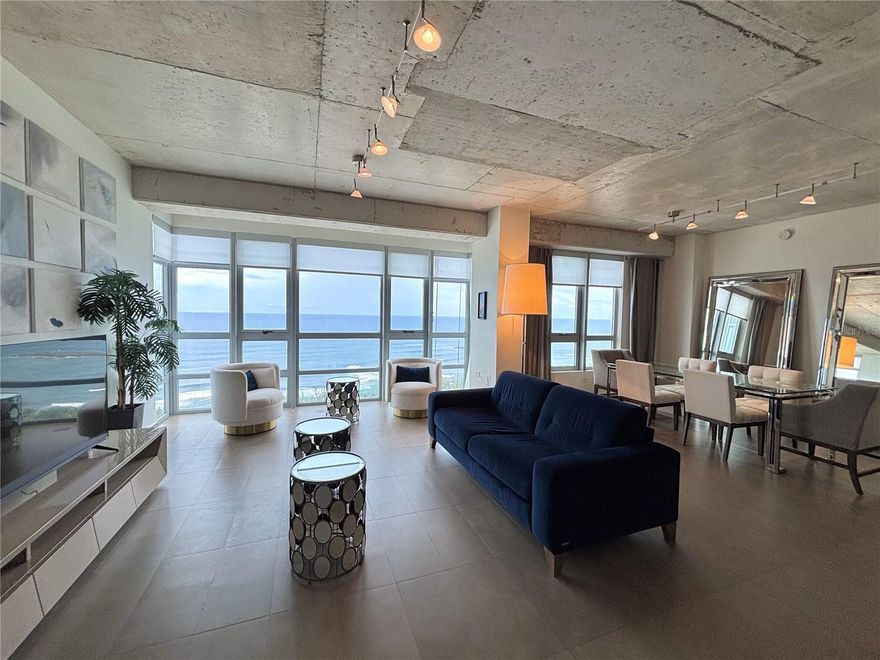 Finest rental with mesmerizing views from this one bedroom corner apartment in Atlantis, facing north-west, 18th floor. It is composed by entrance hall, guest full bathroom, open space concept through the dining, living and kitchen area overlooking the Atlantic Ocean and beautiful views from the Old City. One bedroom with comfortable full bathroom with boasting views. Fully furnished and equipped with 2 covered parking spaces. Amenities include: concierge service, 24 hour security, full power plant, gym.