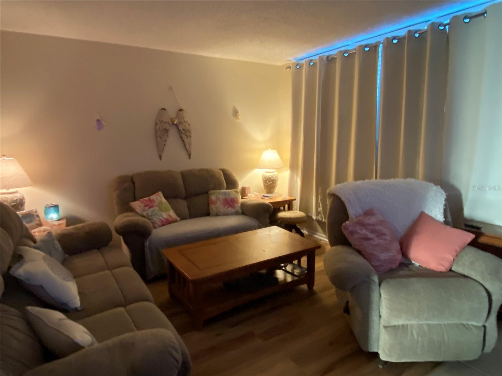 4880 LOCUST STREET NE 323