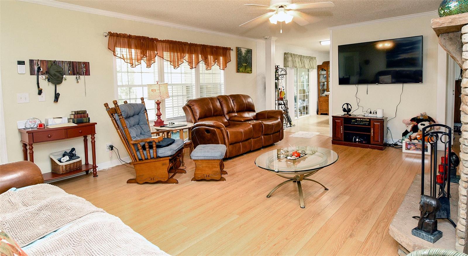 LAKE YALE ESTATES - Residential