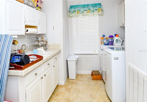 Tiny photo for 11639 Martell Court, Leesburg, FL 34788 (MLS # G5113006)
