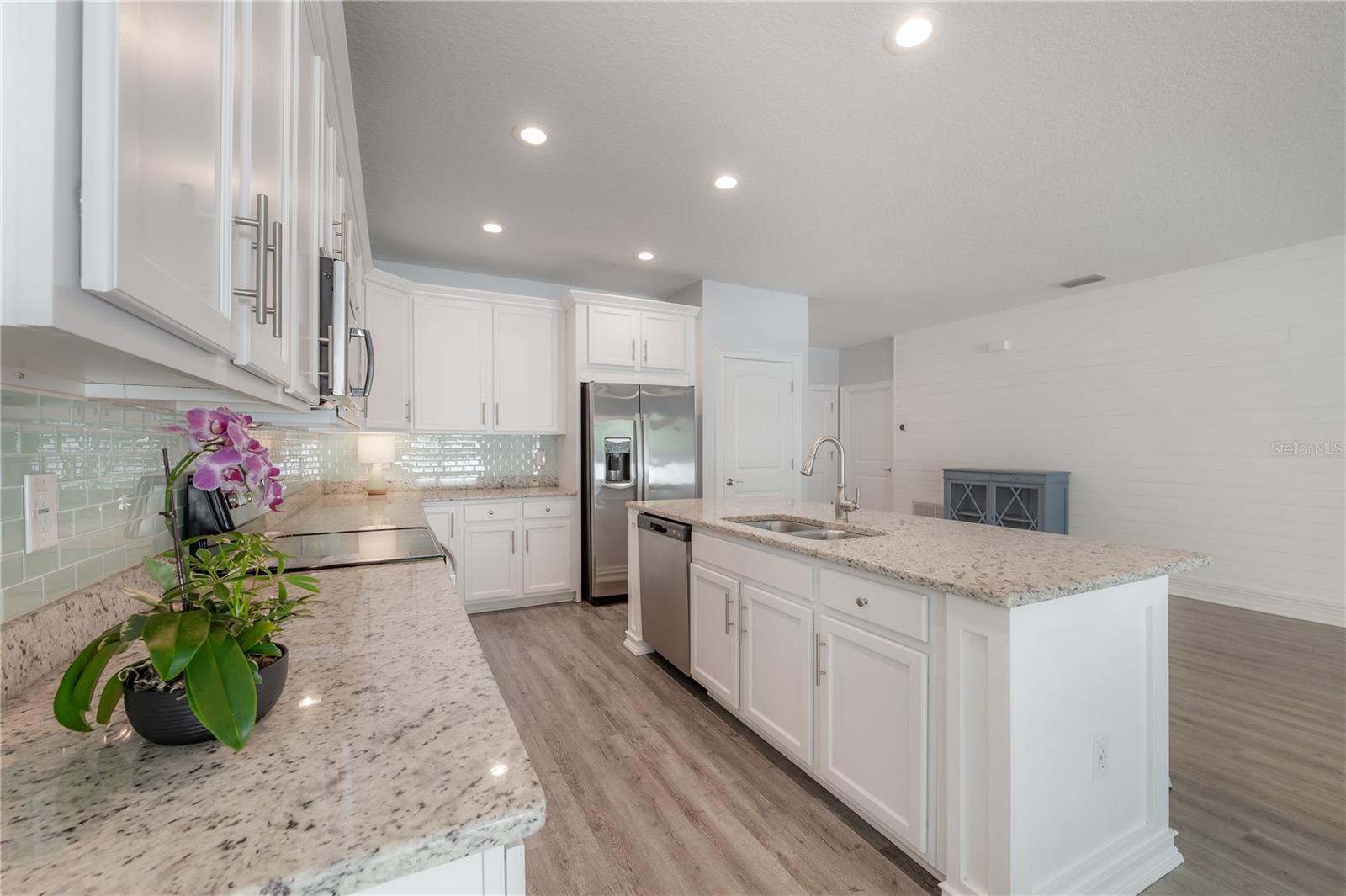 HAGLE SUB - Residential Lease