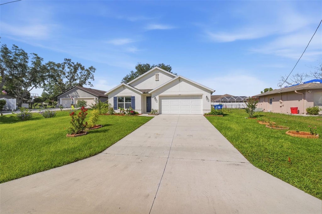 Photo of 11215 Murraysville Drive, Spring Hill, FL 34609 (MLS # W7887185)