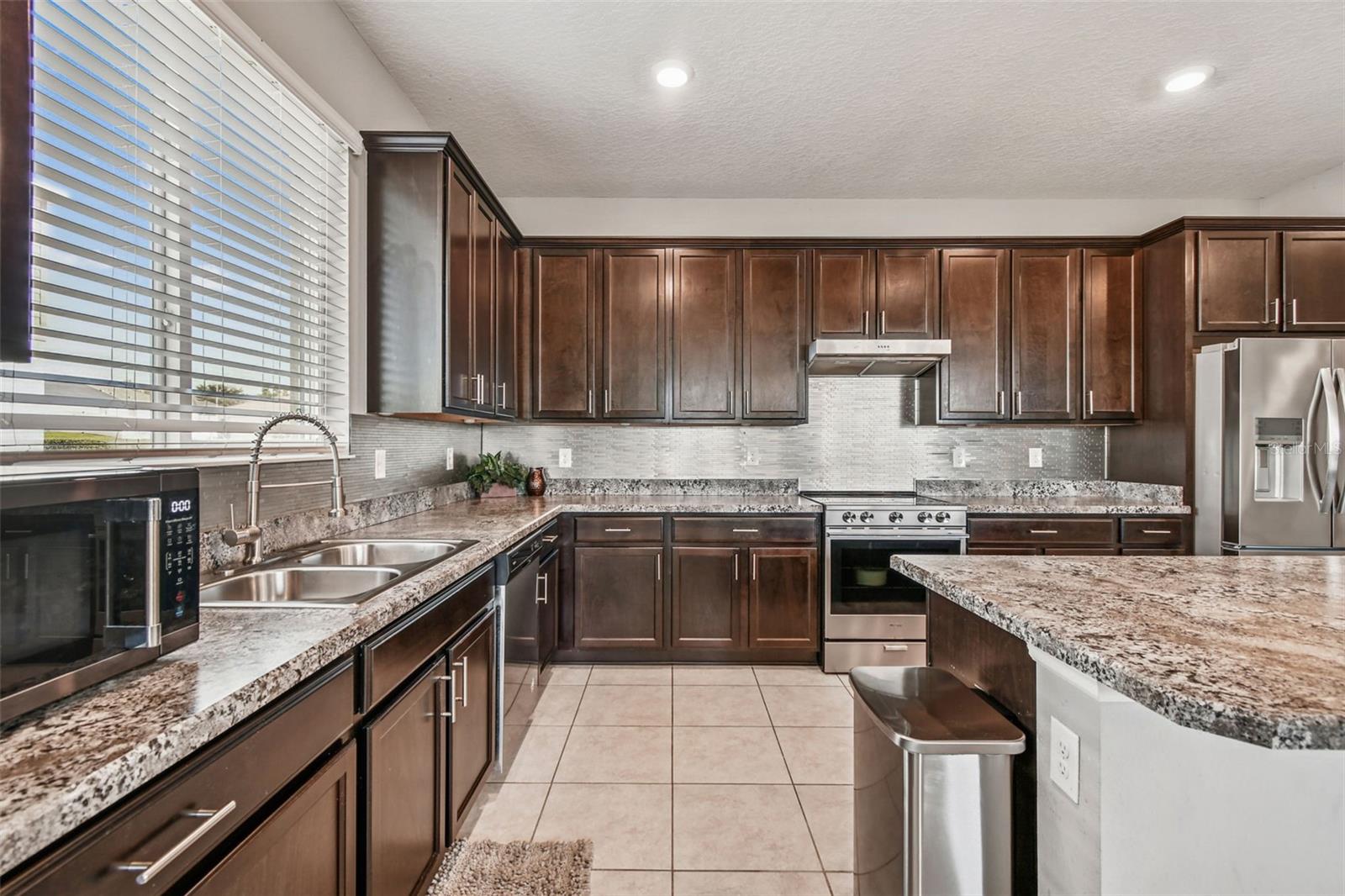 GARDENS/LAKE JACKSON RDG PH 3 - Residential