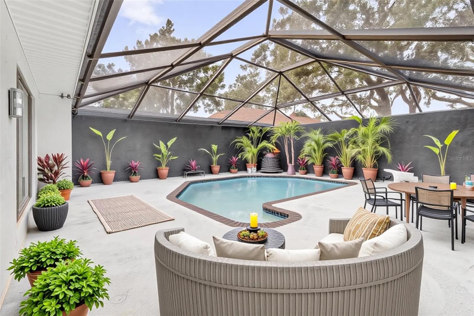 ISLAND CLUB AT ROSEMONT CONDO - Residential