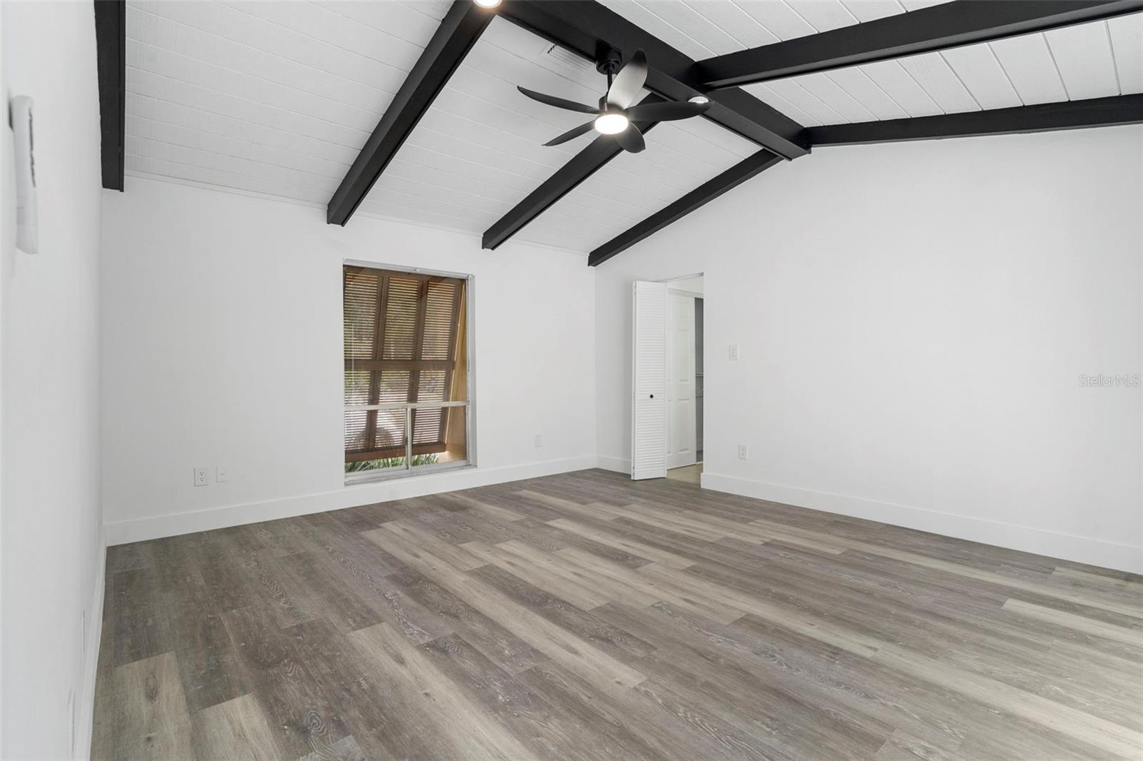 ISLAND CLUB AT ROSEMONT CONDO - Residential