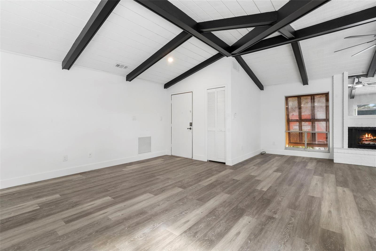 ISLAND CLUB AT ROSEMONT CONDO - Residential