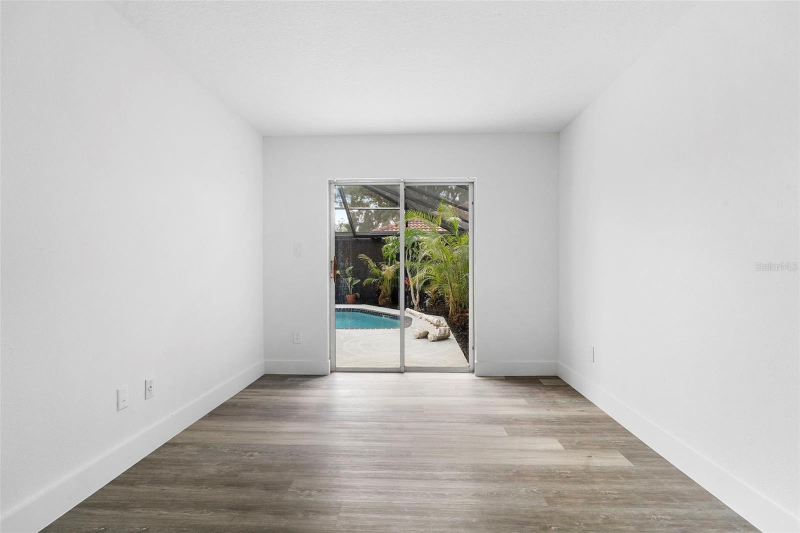 ISLAND CLUB AT ROSEMONT CONDO - Residential