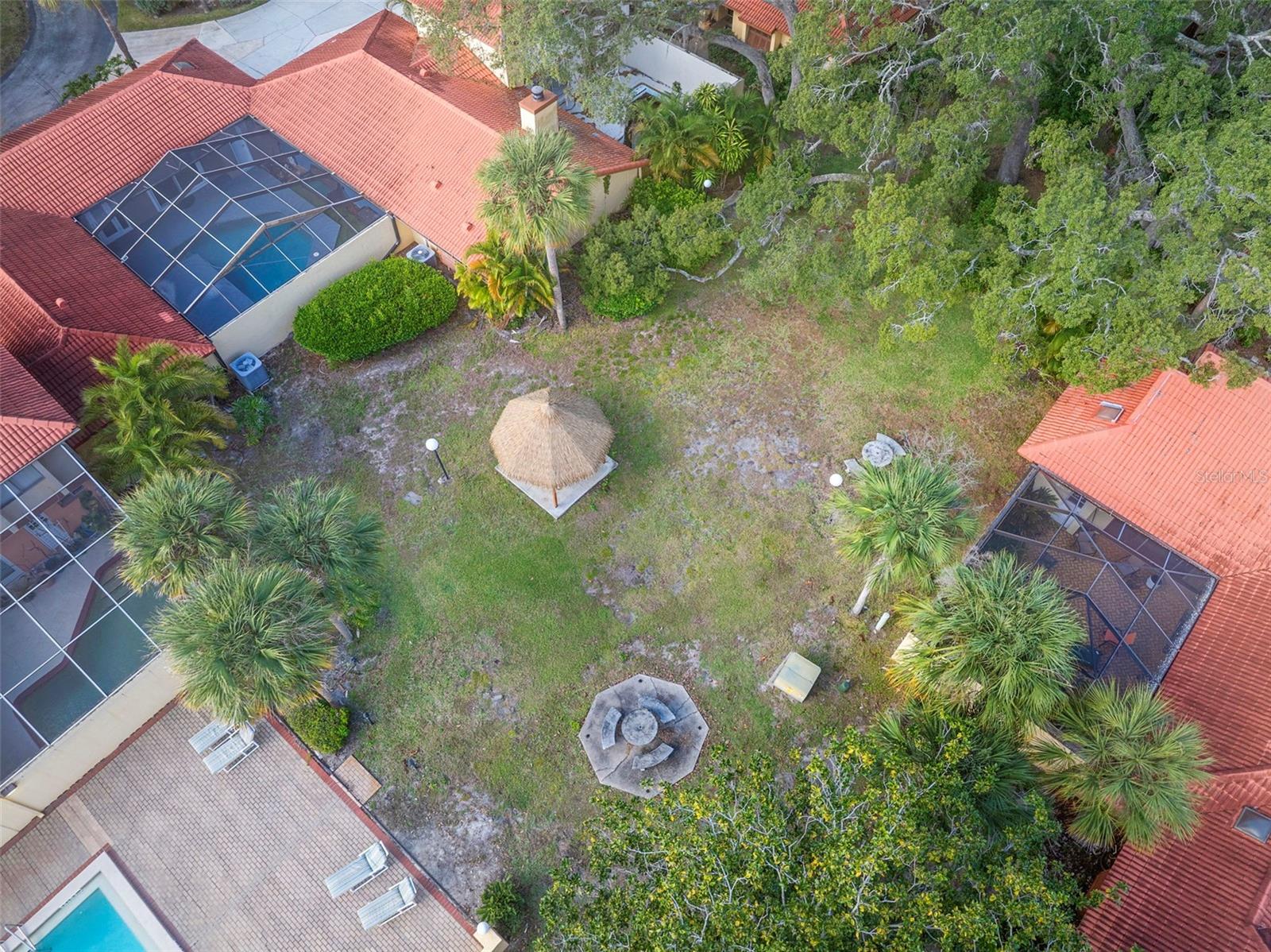 ISLAND CLUB AT ROSEMONT CONDO - Residential