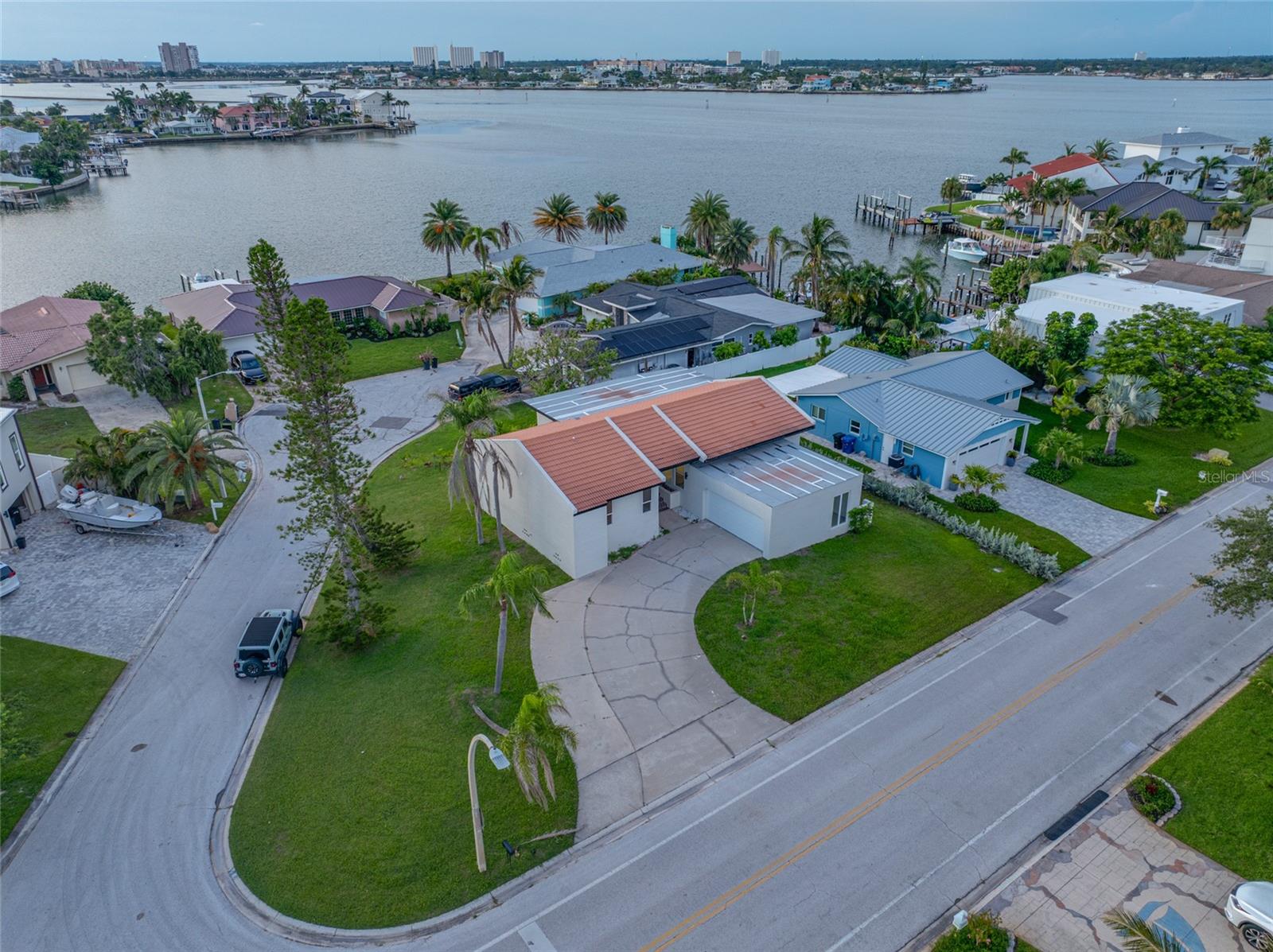 BAHIA SHORES 4TH ADD - Residential