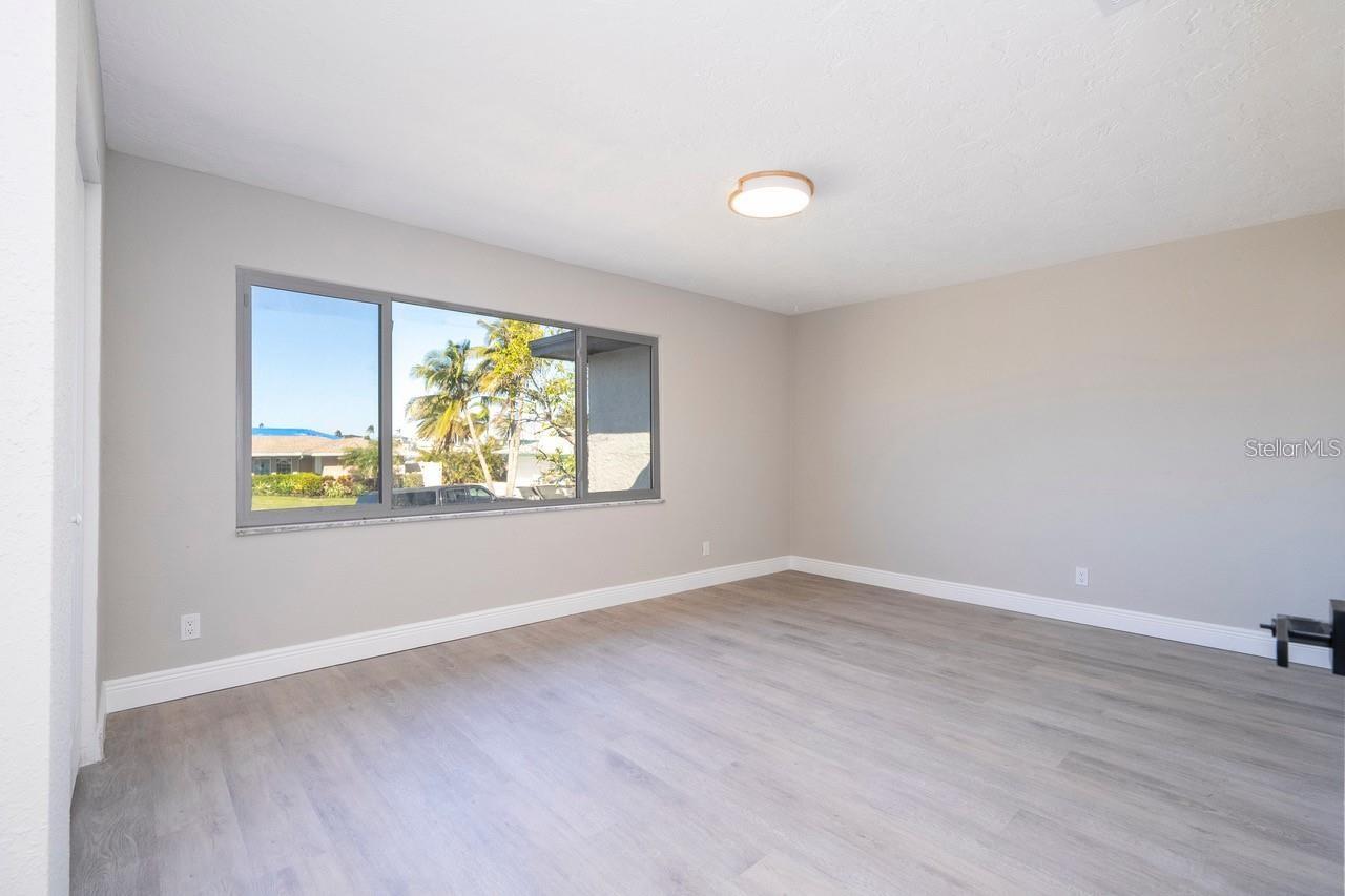 BAHIA SHORES 4TH ADD - Residential