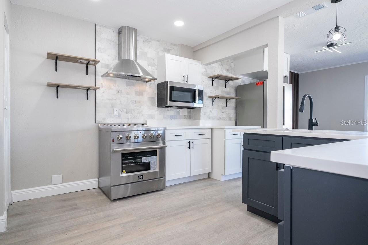 BAHIA SHORES 4TH ADD - Residential