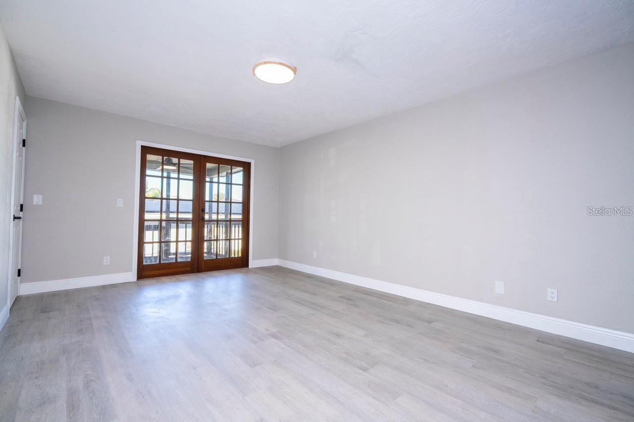 BAHIA SHORES 4TH ADD - Residential