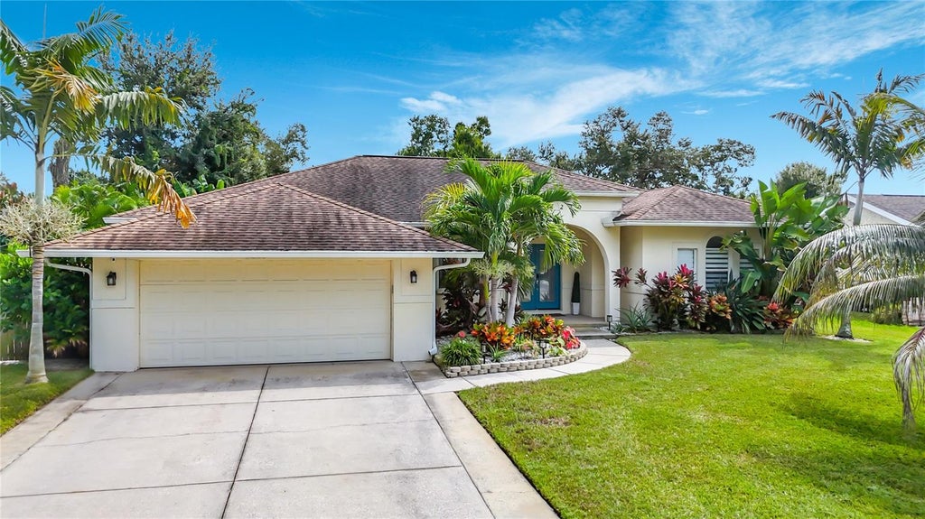Photo of 4220 1st Avenue E, Bradenton, FL 34208 (MLS # TB8554736)