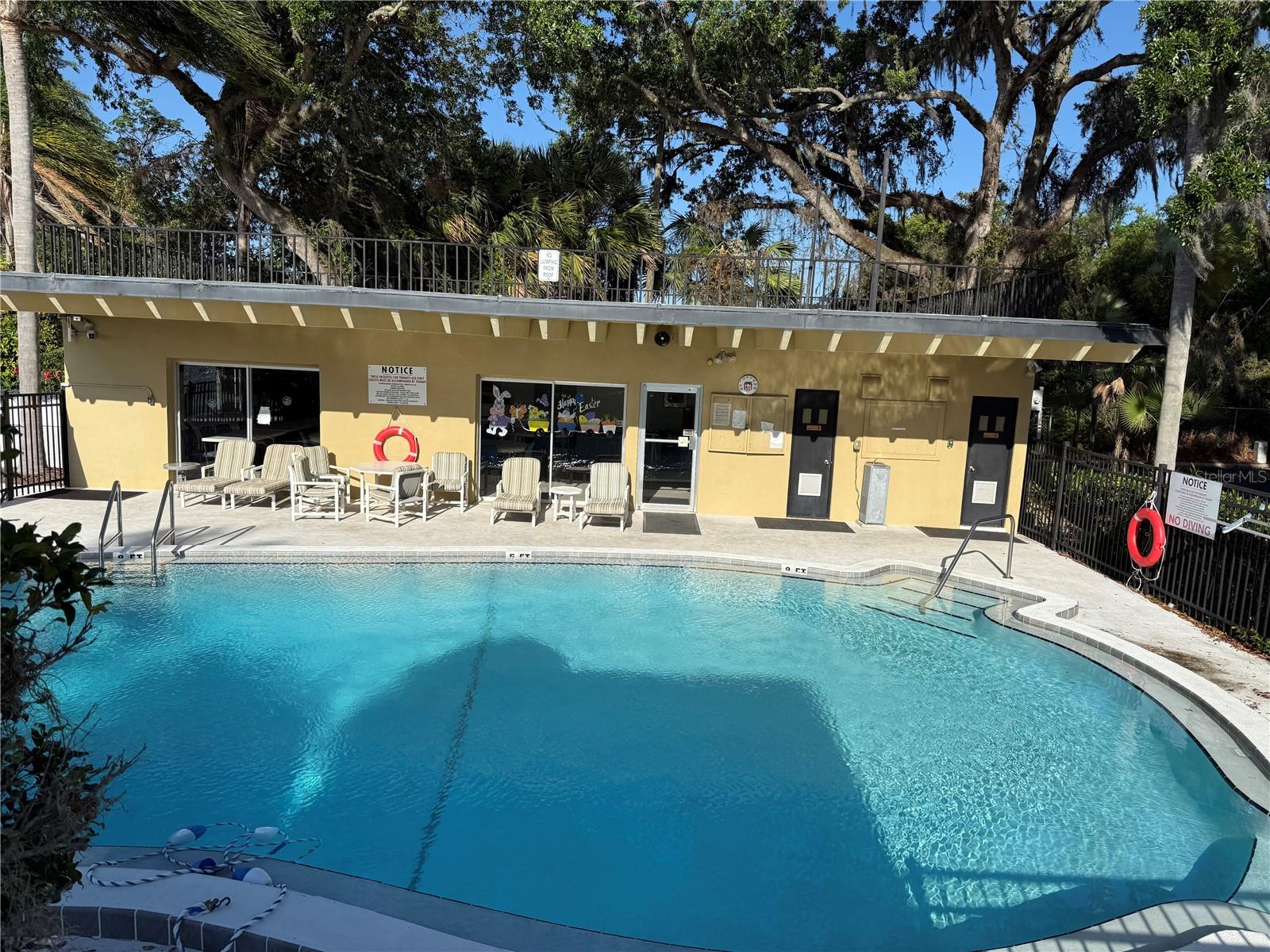 2500 LEE ROAD 208