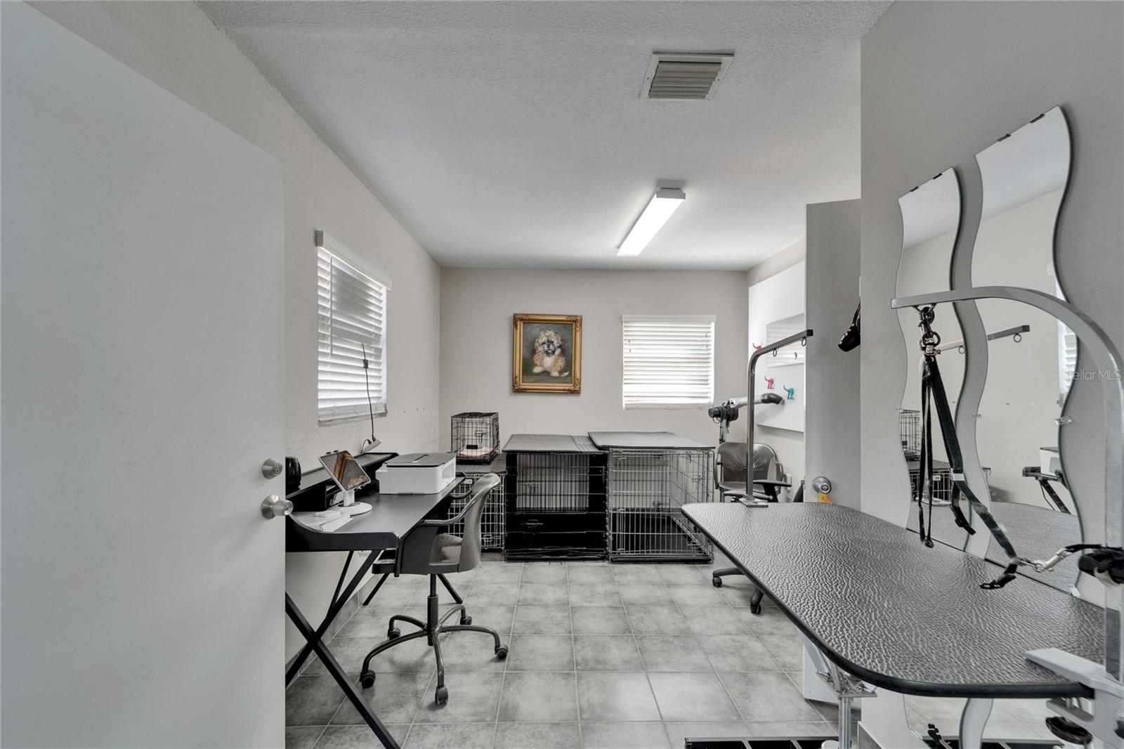 KINGSWAY POULTRY COLONY UNIT N - Residential