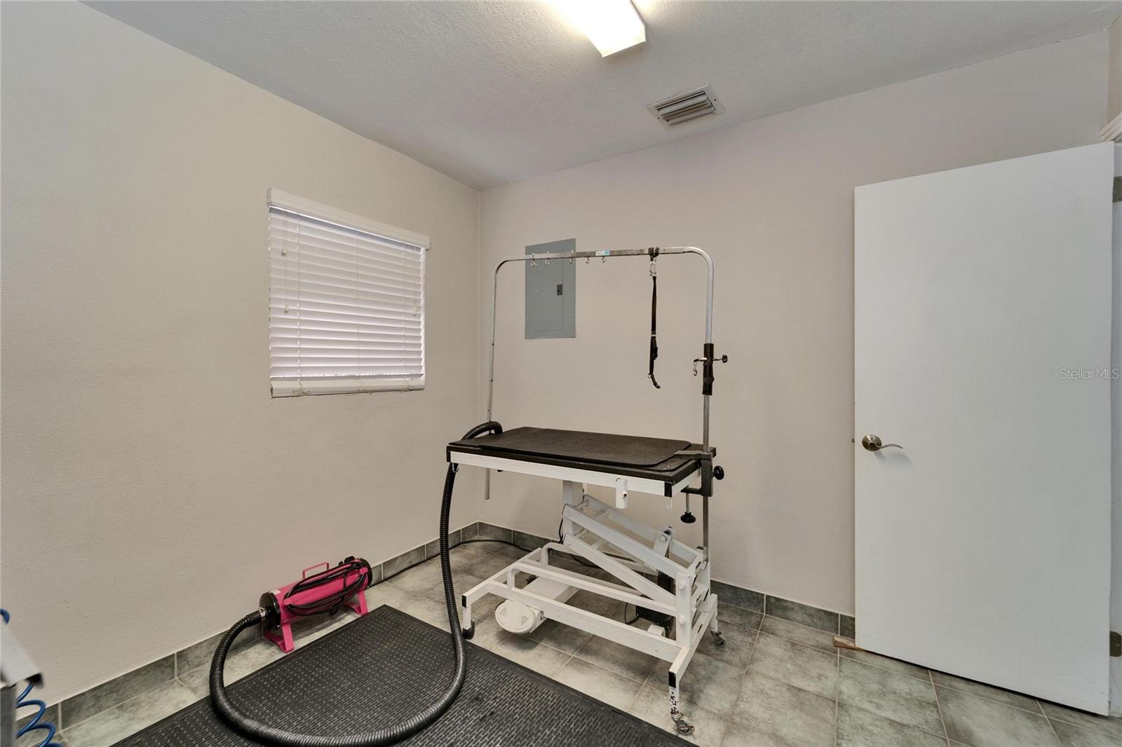 KINGSWAY POULTRY COLONY UNIT N - Residential