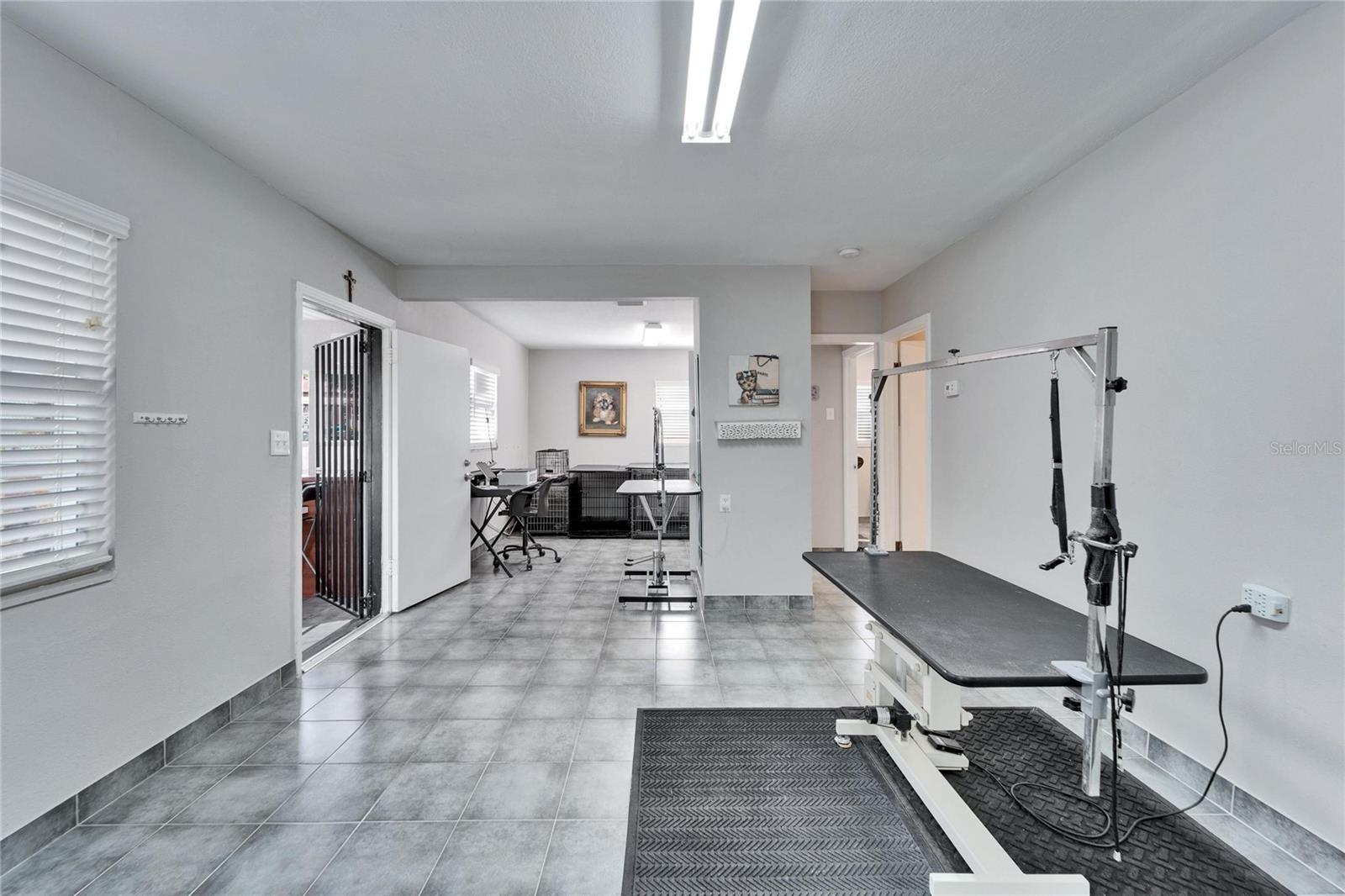 KINGSWAY POULTRY COLONY UNIT N - Residential