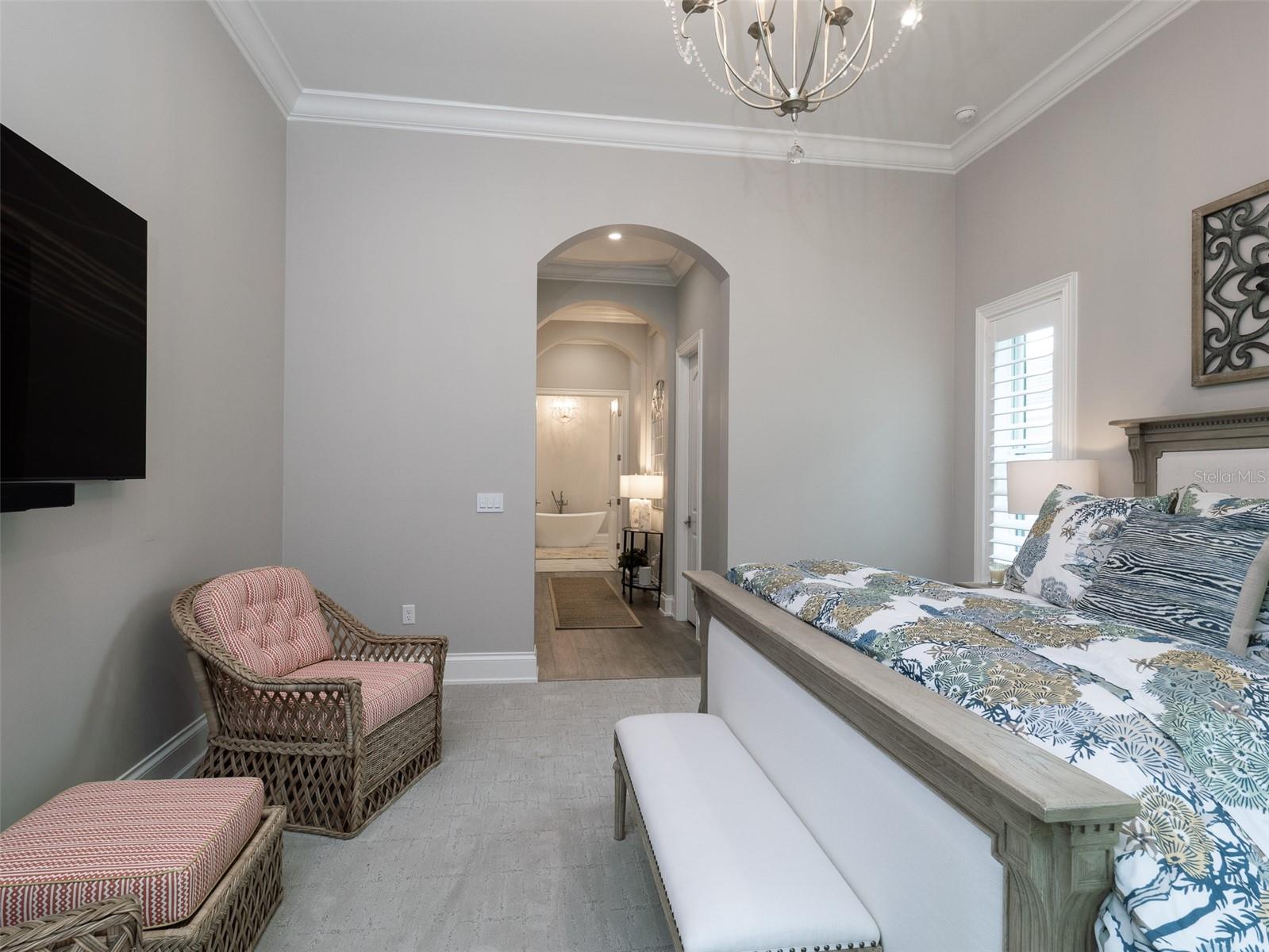 GOLDEN OCALA - Residential
