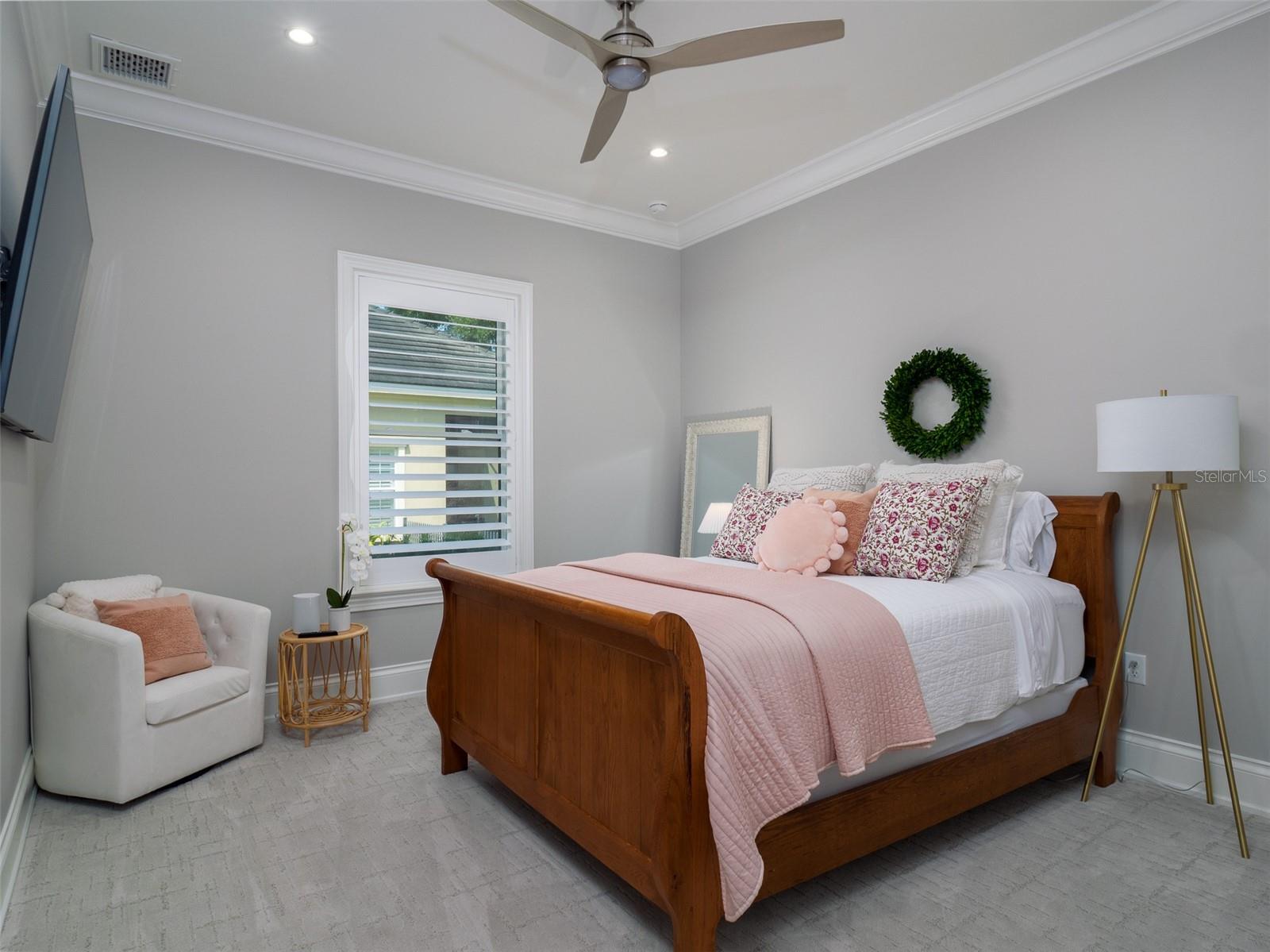 GOLDEN OCALA - Residential