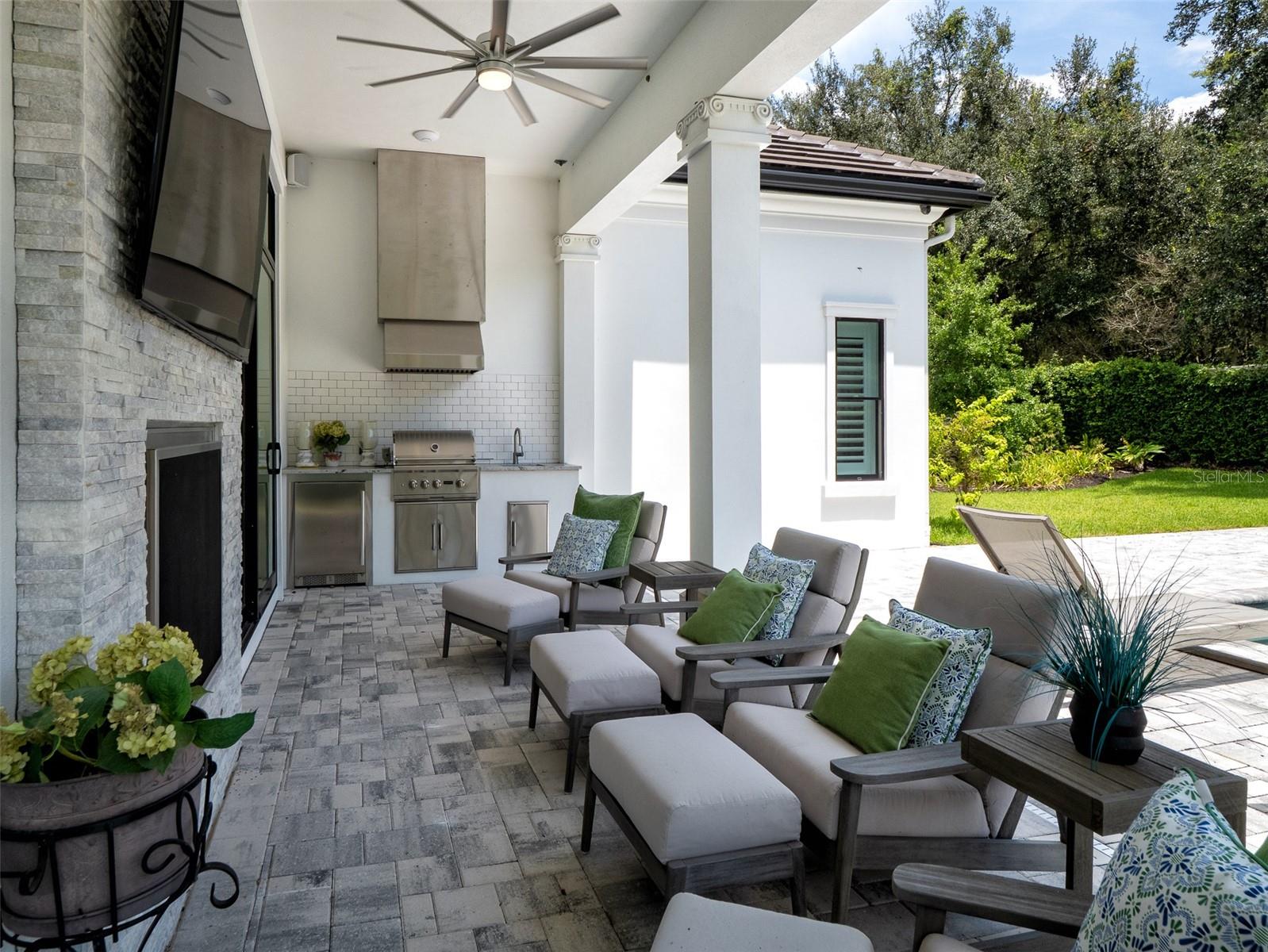 GOLDEN OCALA - Residential