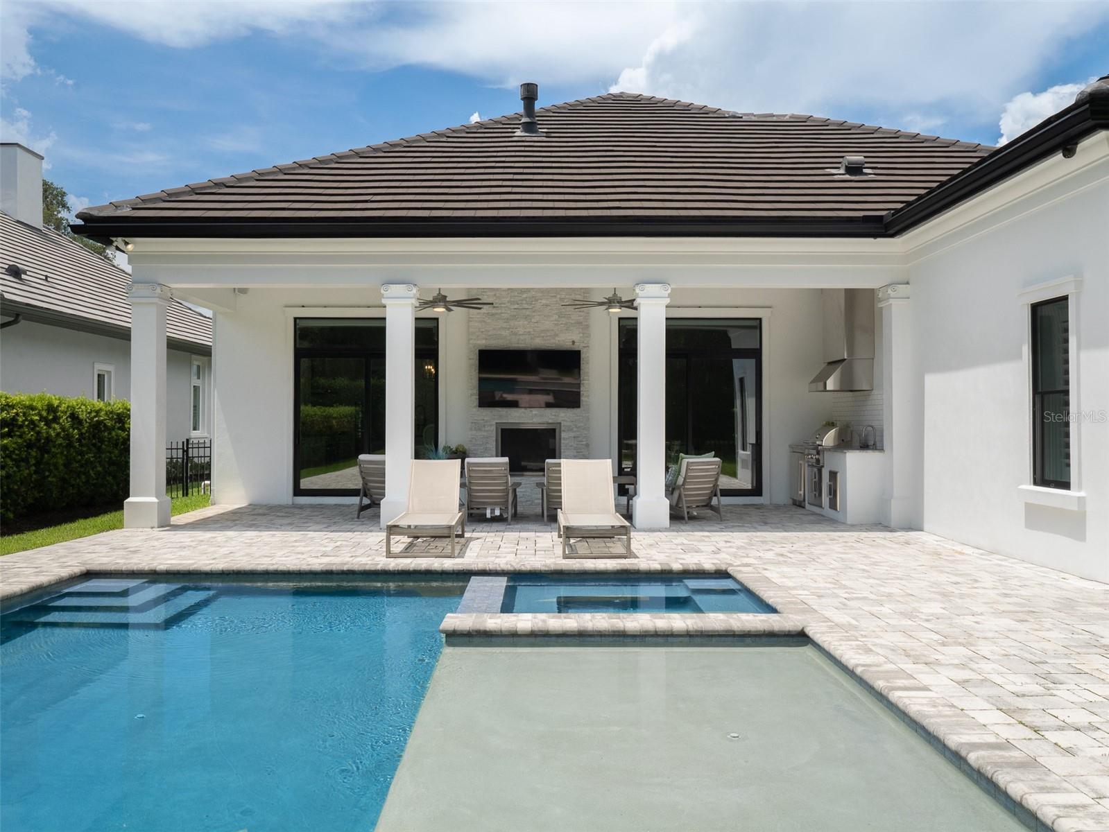 GOLDEN OCALA - Residential