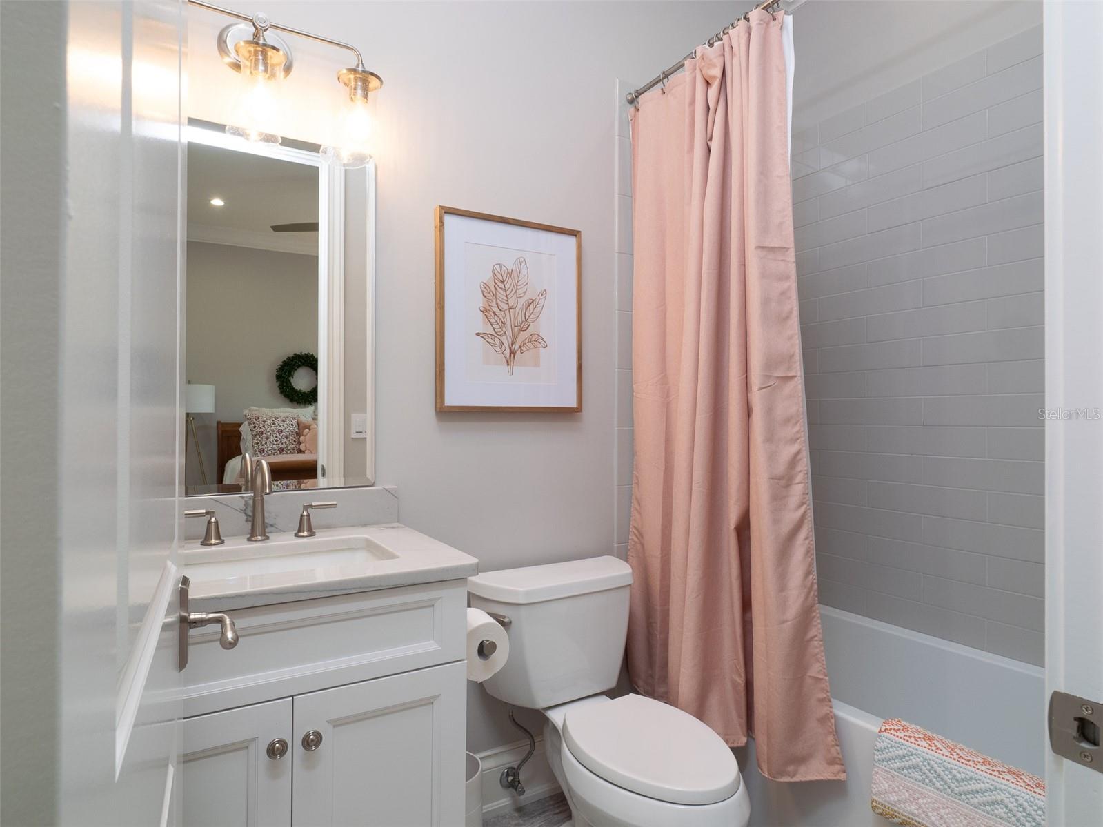 GOLDEN OCALA - Residential