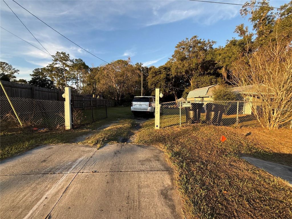 Photo of 19071 NE 30th Street, Williston, FL 32696 (MLS # O6367396)