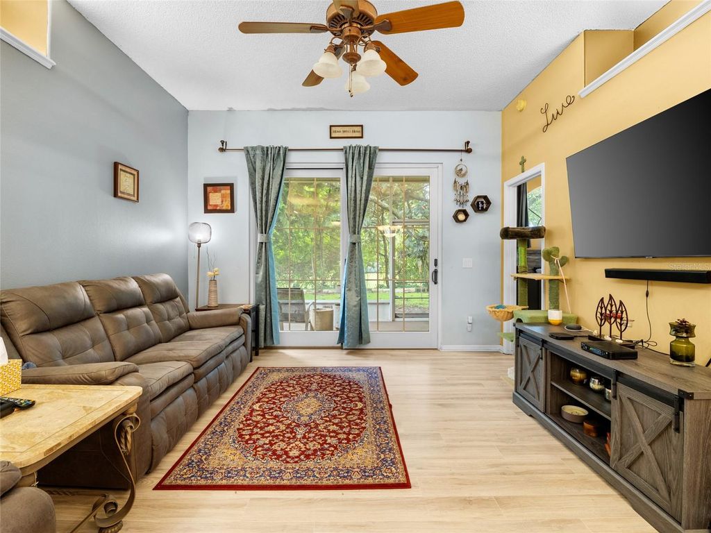Photo of 412 Valencia Place Cir, Orlando, FL 32825 (MLS # O6349548)