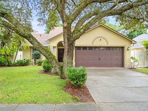 Photo of 412 Valencia Place Cir, Orlando, FL 32825 (MLS # O6349548)
