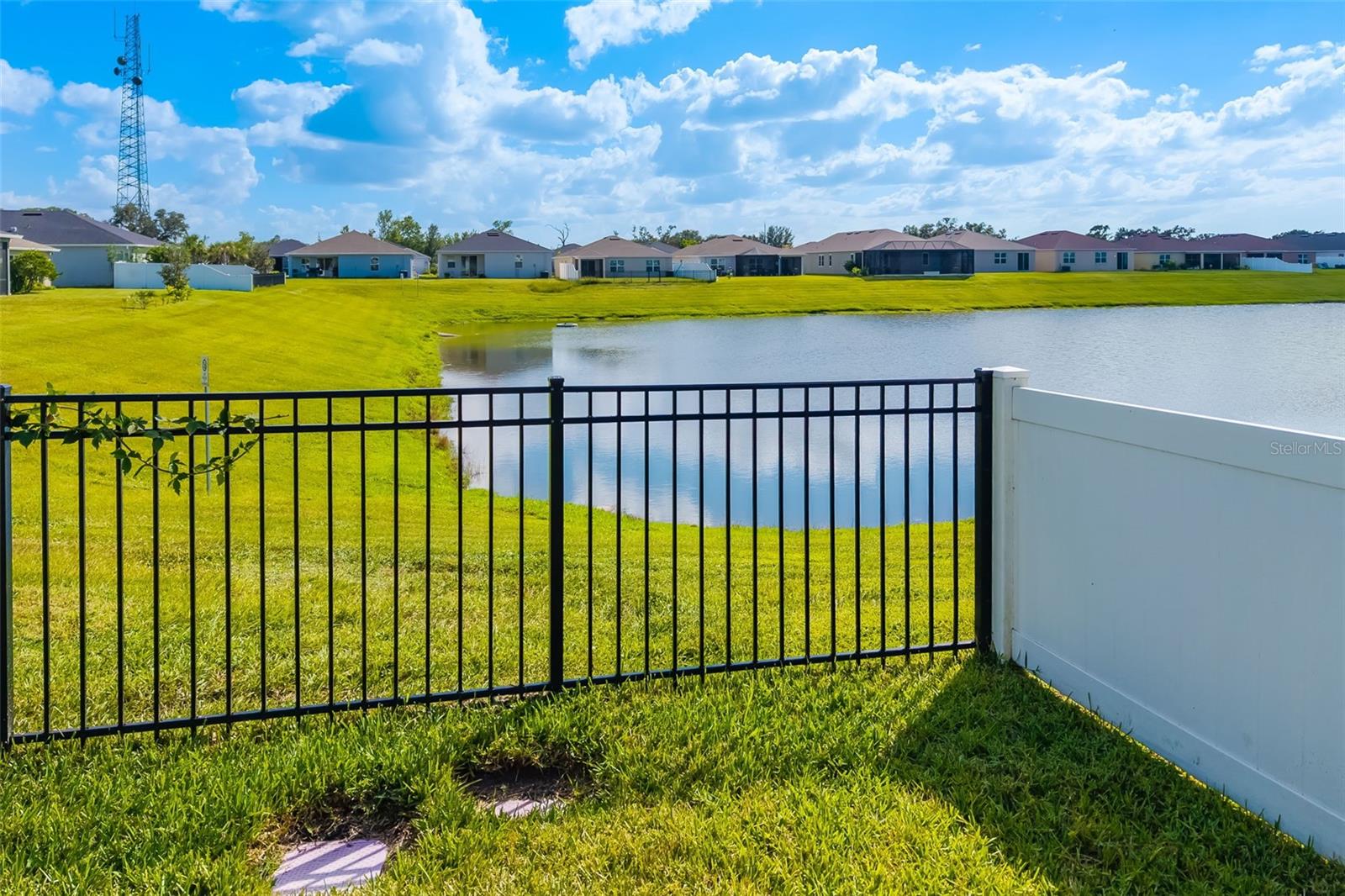 GRADY POINTE - Residential