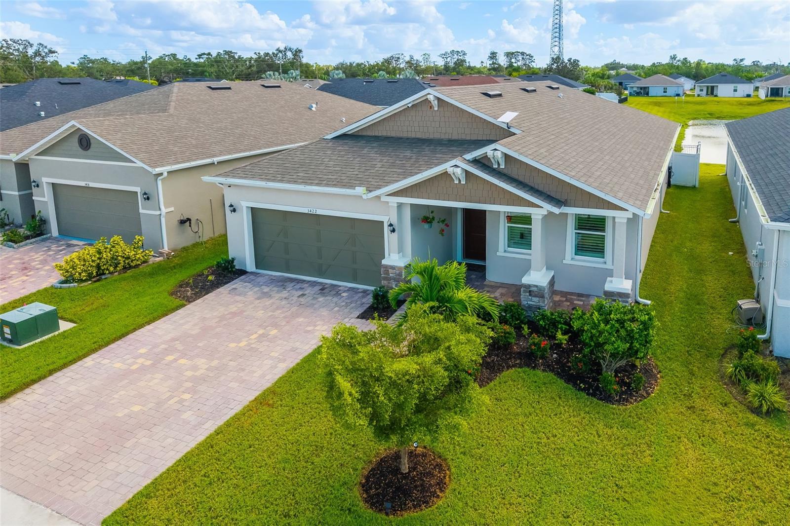 GRADY POINTE - Residential