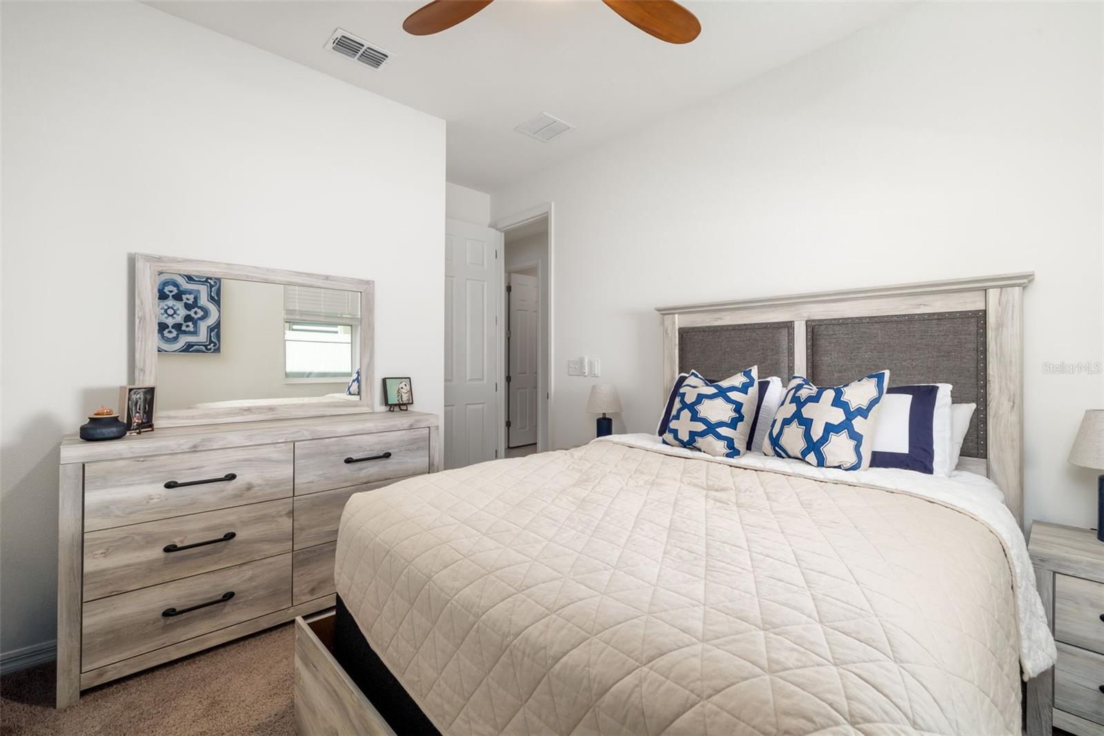 GRADY POINTE - Residential