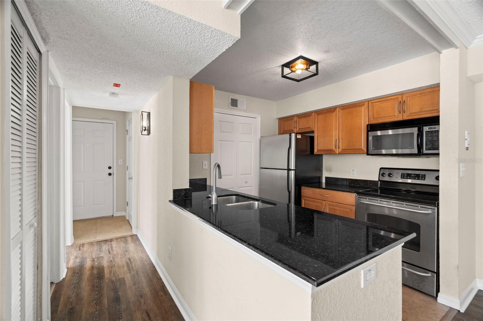BENTLEY AT COBBS LANDING CONDO THE - Residential Lease