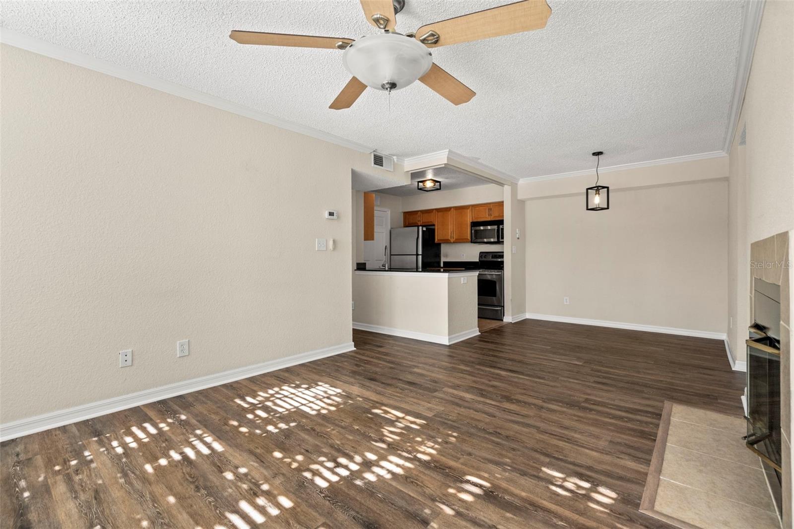 BENTLEY AT COBBS LANDING CONDO THE - Residential Lease