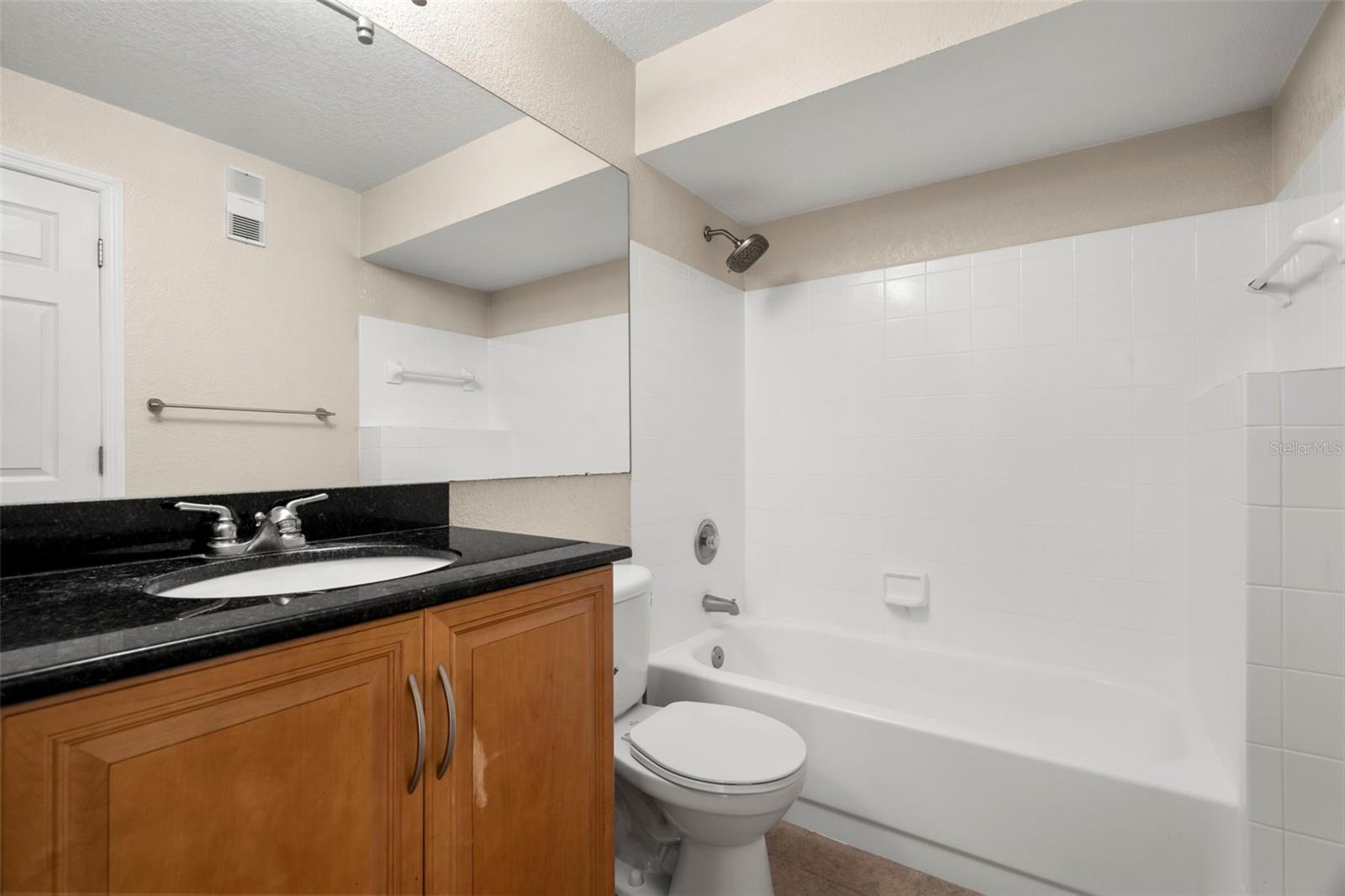 BENTLEY AT COBBS LANDING CONDO THE - Residential Lease