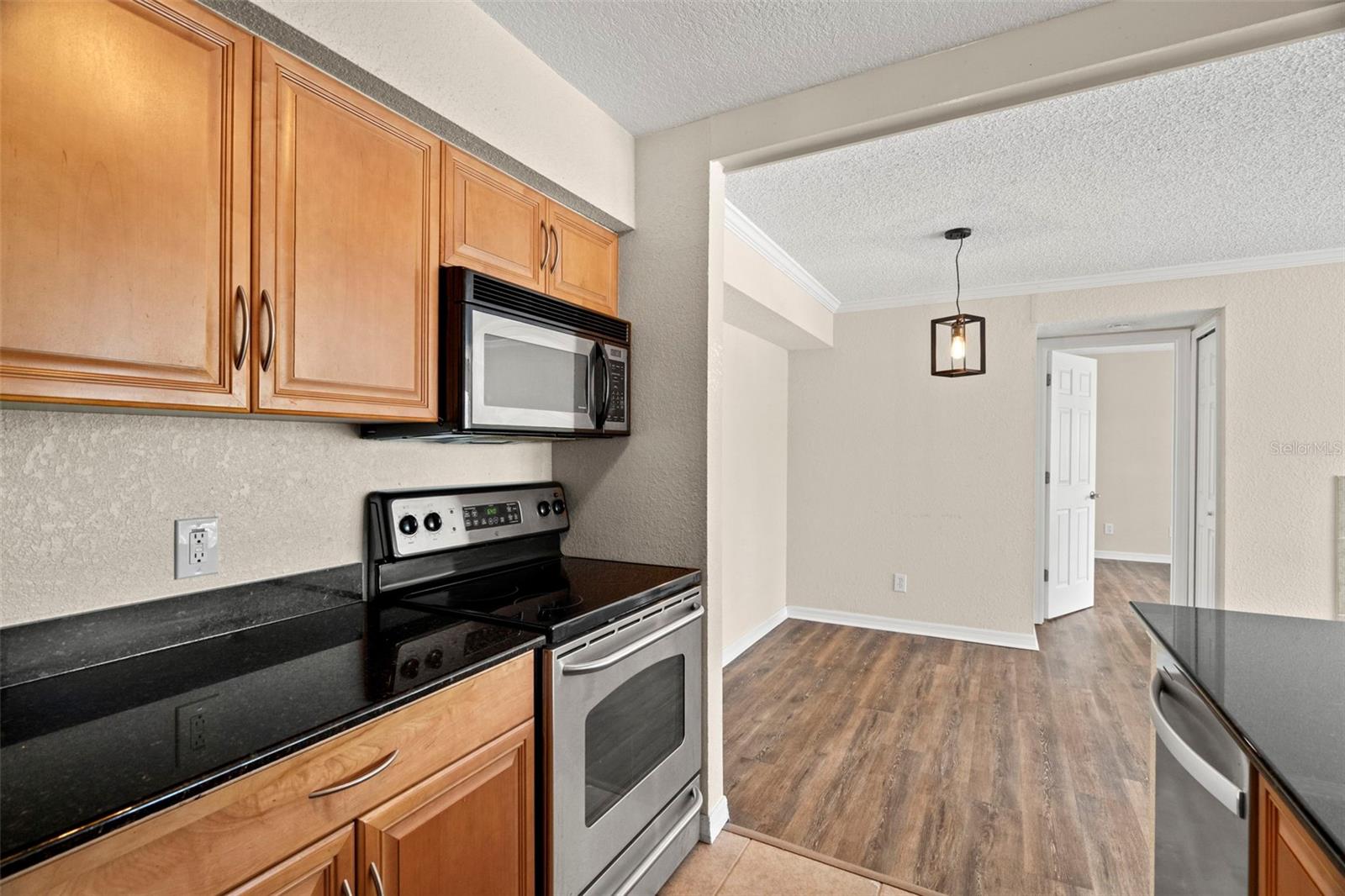 BENTLEY AT COBBS LANDING CONDO THE - Residential Lease