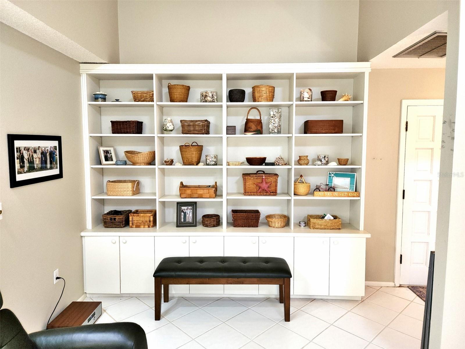 THE OAKS PH 4 - Residential