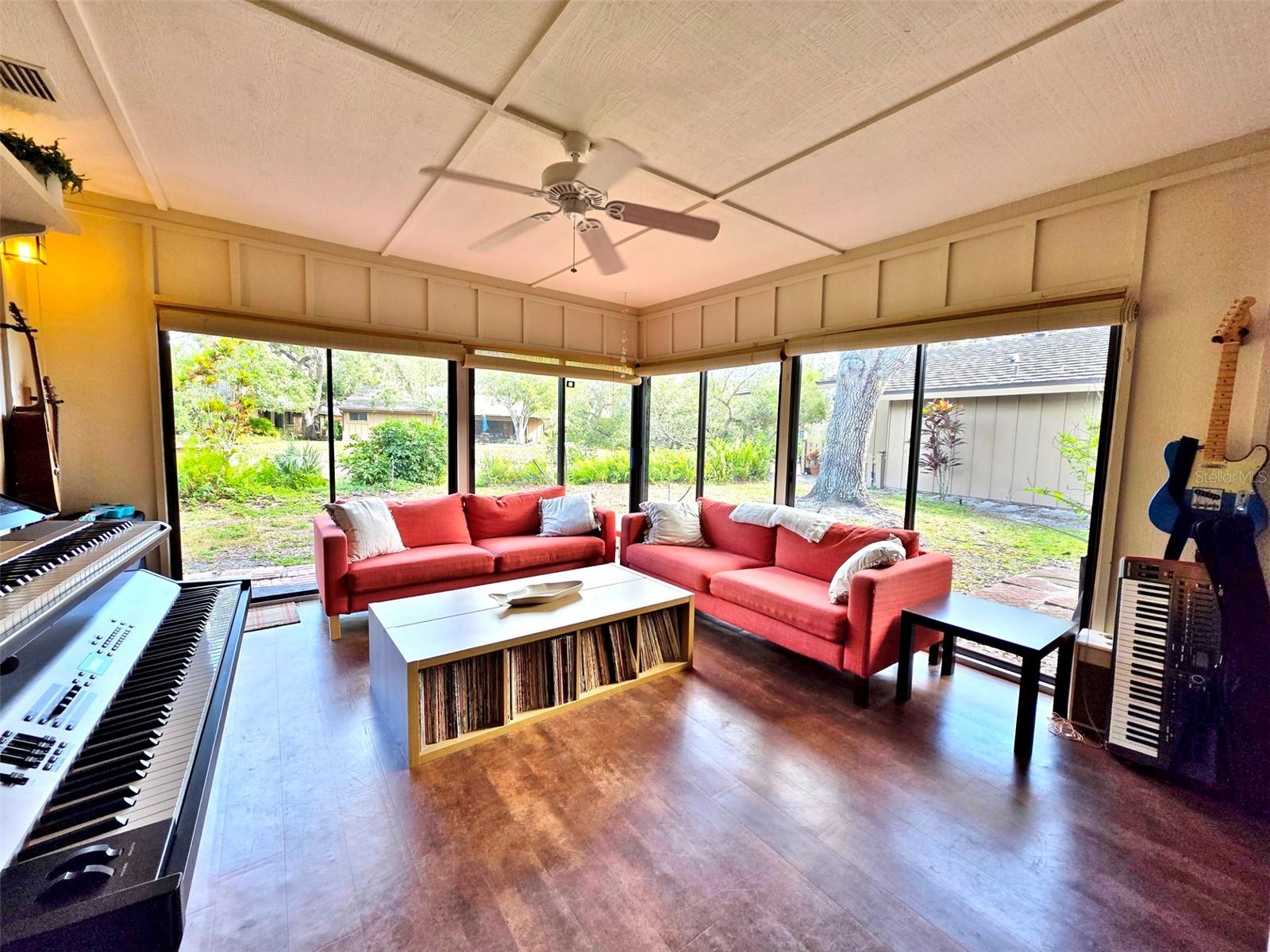 THE OAKS PH 4 - Residential