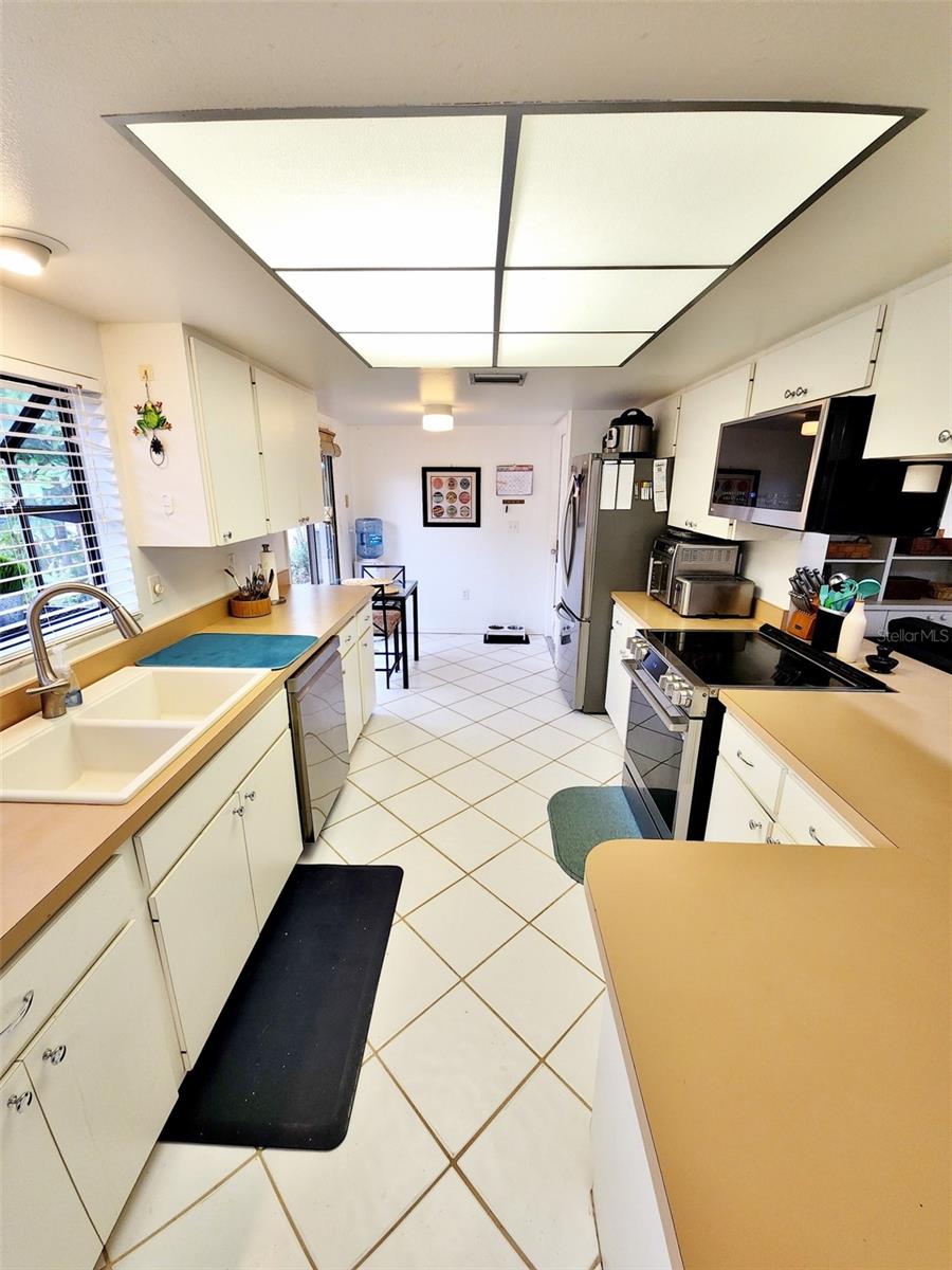 THE OAKS PH 4 - Residential