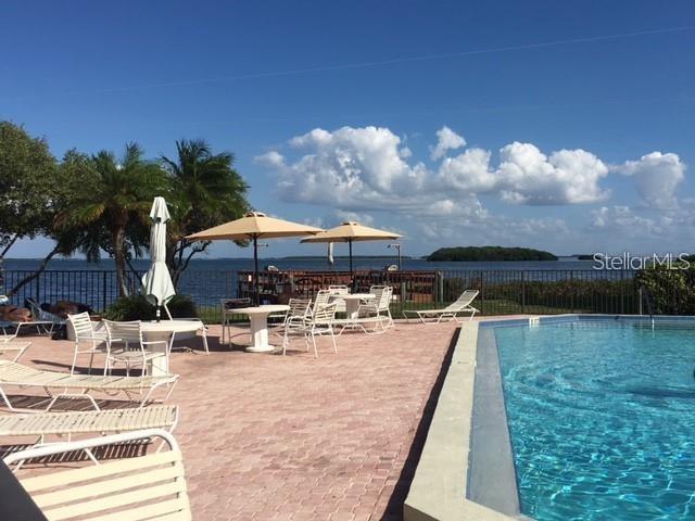 1515 PINELLAS BAYWAY S 15