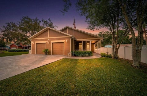 Photo of 4014 NE 23rd Place, Ocala, FL 34470 (MLS # OM726706)