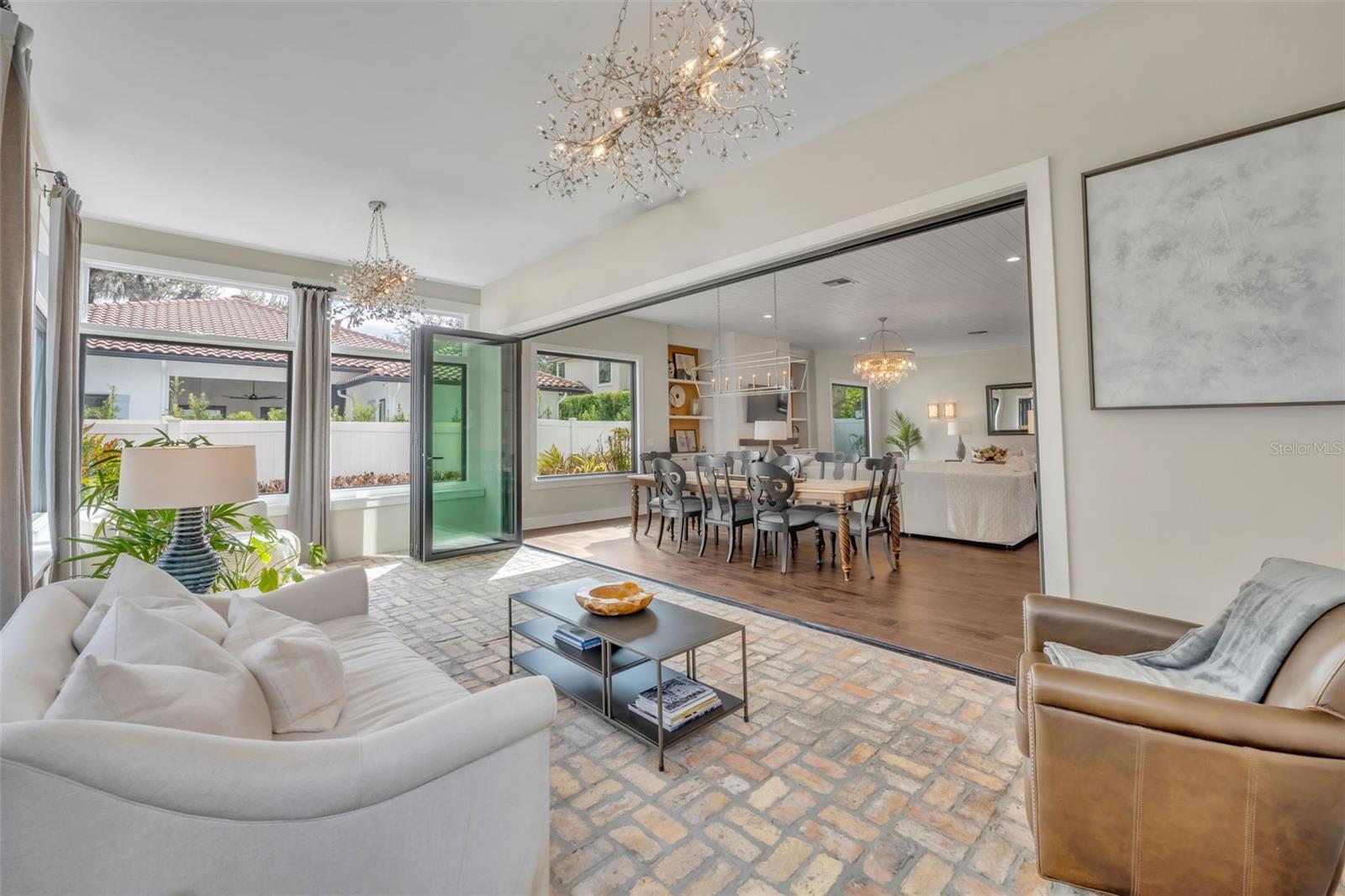 CINNAMON SHORES - Residential