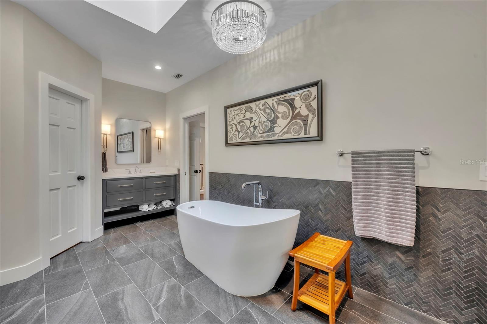 CINNAMON SHORES - Residential