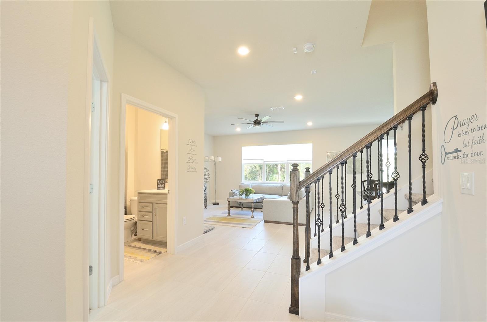 4963 ROYAL POINT AVENUE