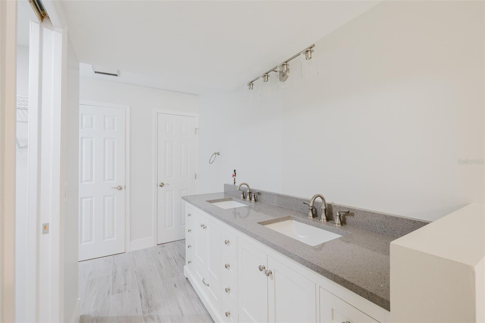 FAIRWAY SIX - Residential