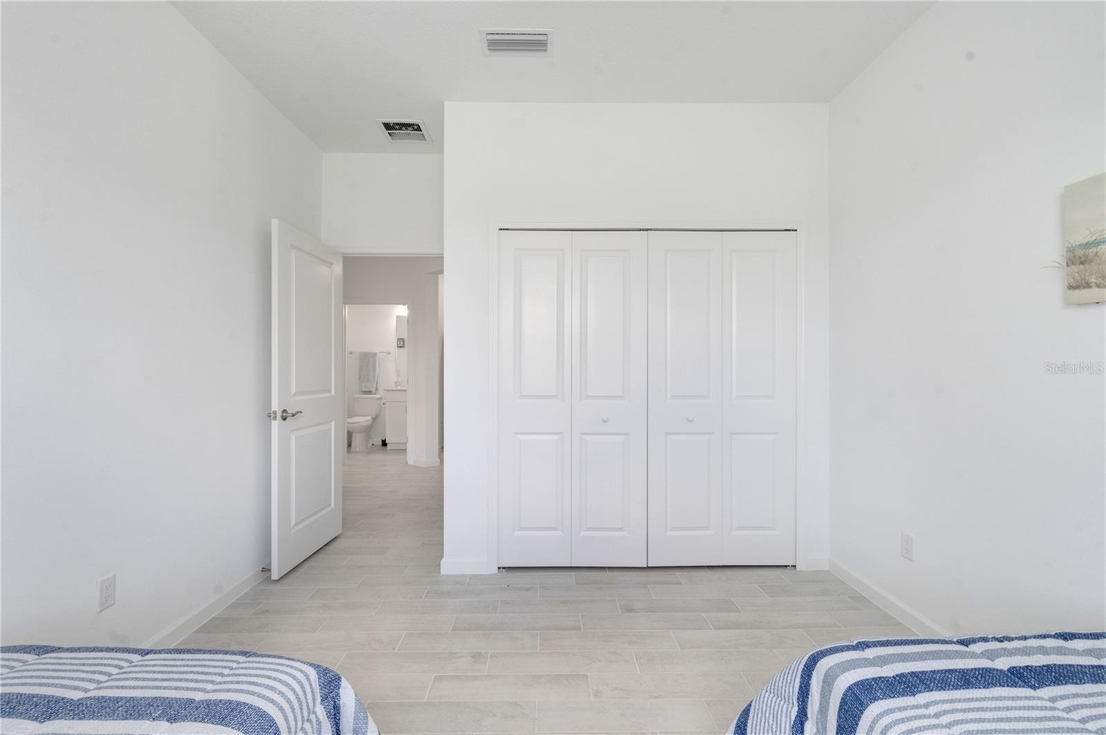 LATITUDE/DAYTONA BEACH PH 5 - Residential