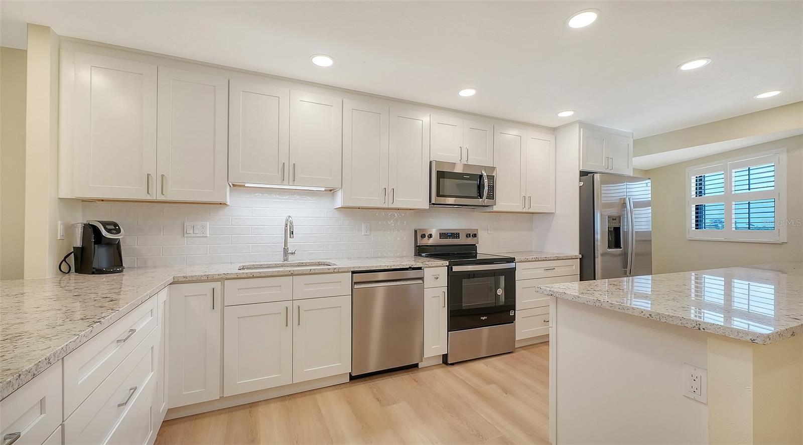 GULF & BAY CLUB PH 1 - Residential