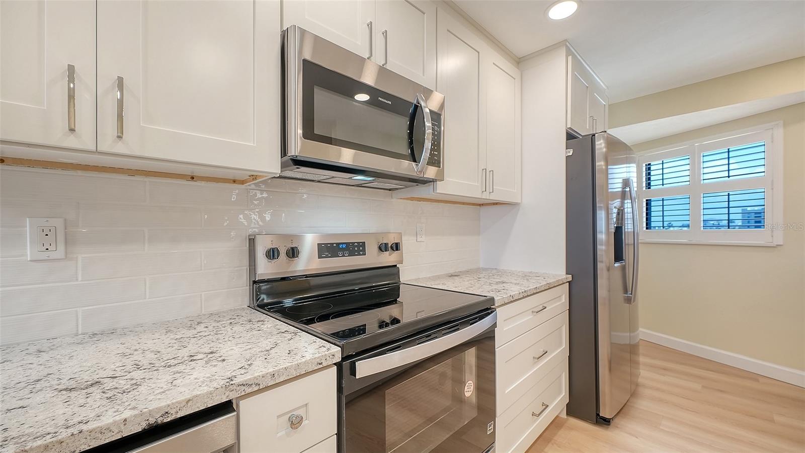 GULF & BAY CLUB PH 1 - Residential