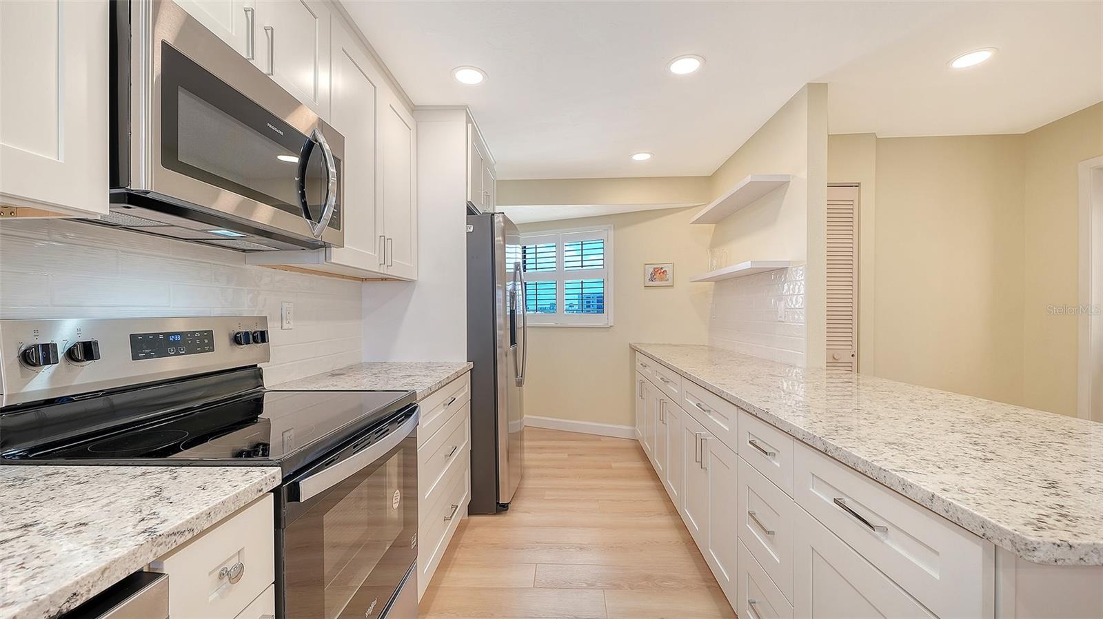 GULF & BAY CLUB PH 1 - Residential